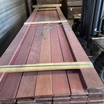 Ca. 84x Purple Heart planken geschaafd, 21x120mm, lengte 22/335cm, 29/